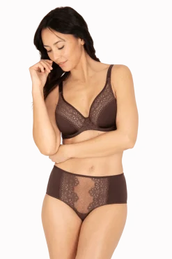Shorty en dentelle et microfibre L'irrésistible - Châtaigne